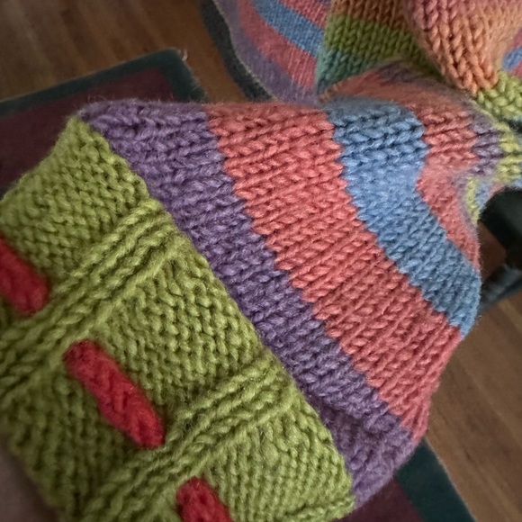 NEWARI hand knit in Nepal MOD BOHO wool sweater,colorful, fun.Cozy - Picture 6 of 8